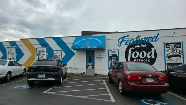 Accessible visit to Food Network mural with a mobility scooter rental, Kansas City