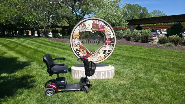 Accessible visit to Kansas City heart sculpture with a mobility scooter rental, Kansas City
