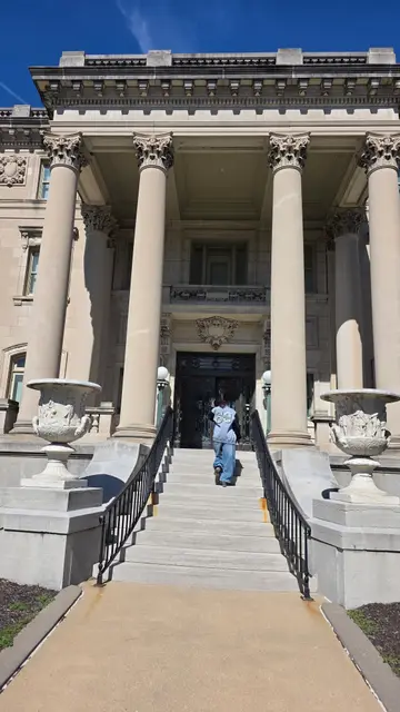 Mobility scooter rental at Kansas City Museum Corinthian Hall, Kansas City